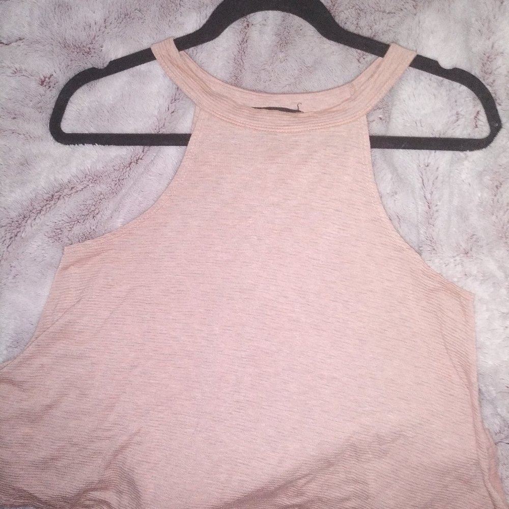 Lulu's halter top - Picture 2 of 4